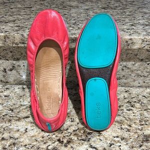 Tieks POPPY leather ballet flats size 10 DISCONTINUED